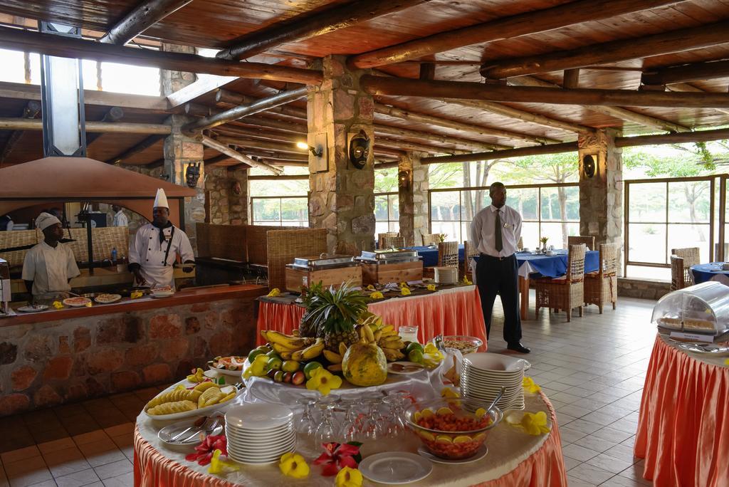 Hotel Club Du Lac Tanganyika Bujumbura Exterior photo